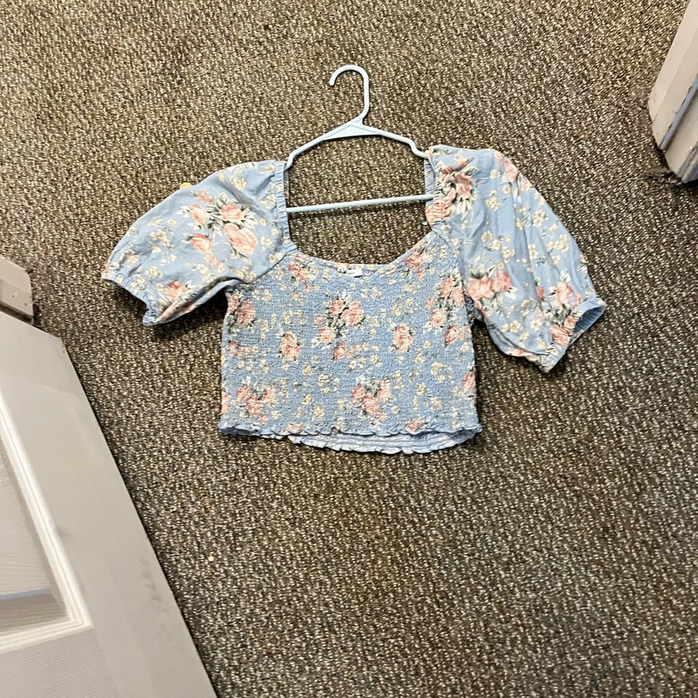 Womens tops